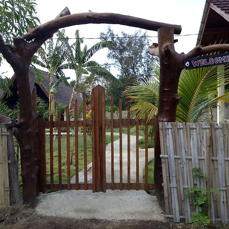 Rose Bungalow Pemenang Exterior foto