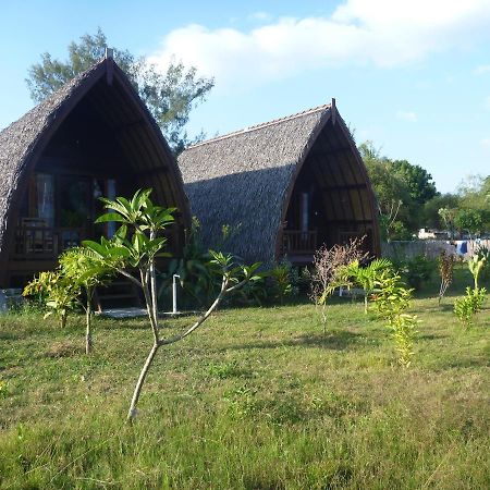 Rose Bungalow Pemenang Exterior foto