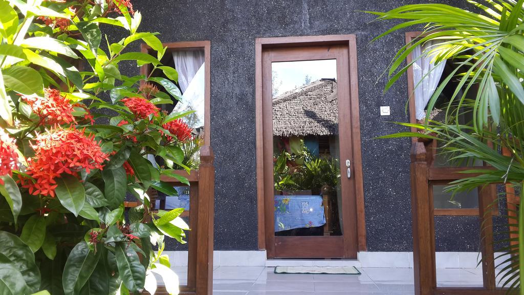 Rose Bungalow Pemenang Exterior foto