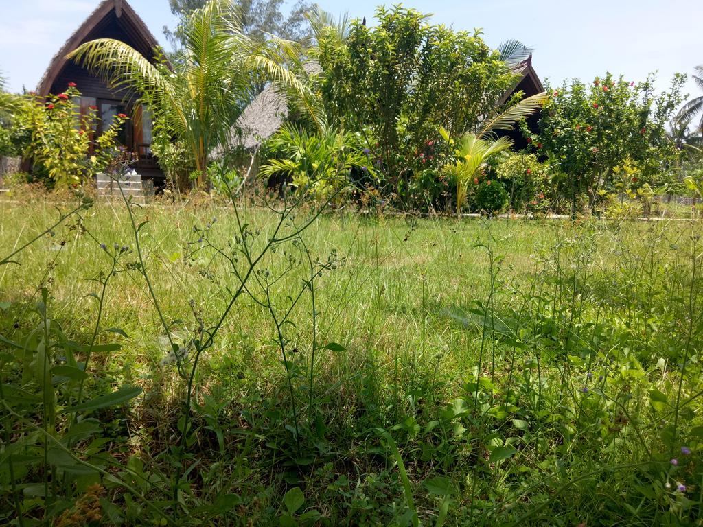 Rose Bungalow Pemenang Exterior foto