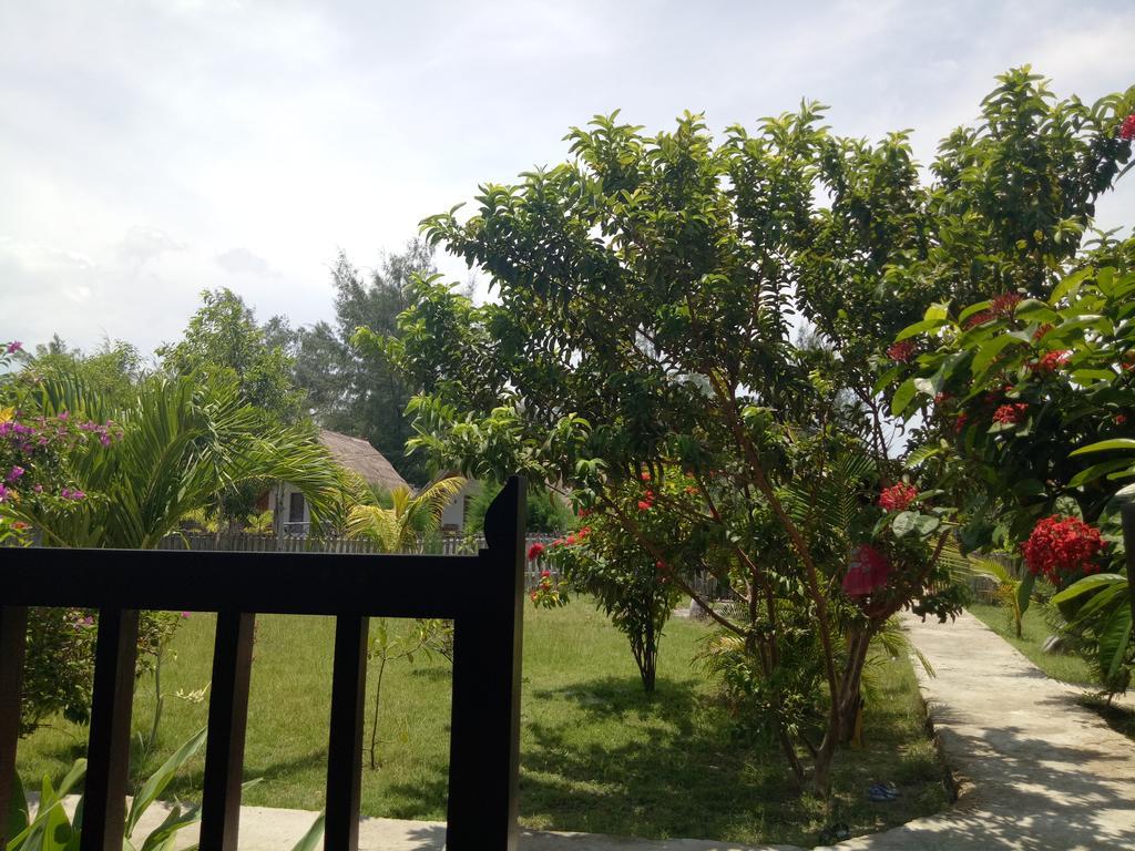 Rose Bungalow Pemenang Exterior foto