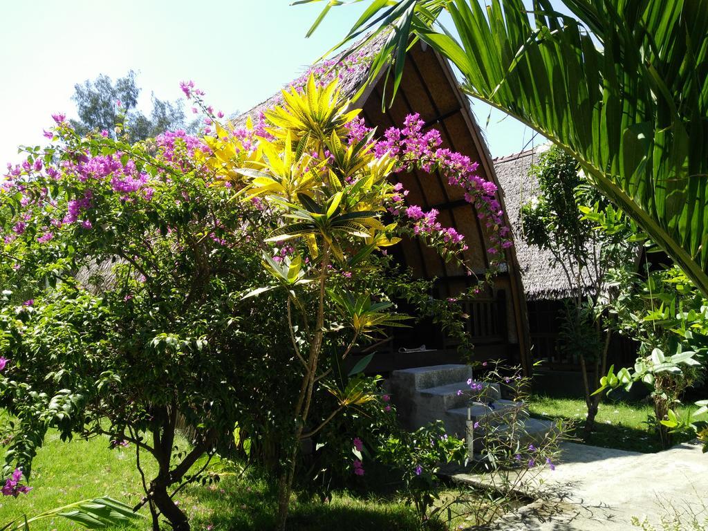 Rose Bungalow Pemenang Exterior foto