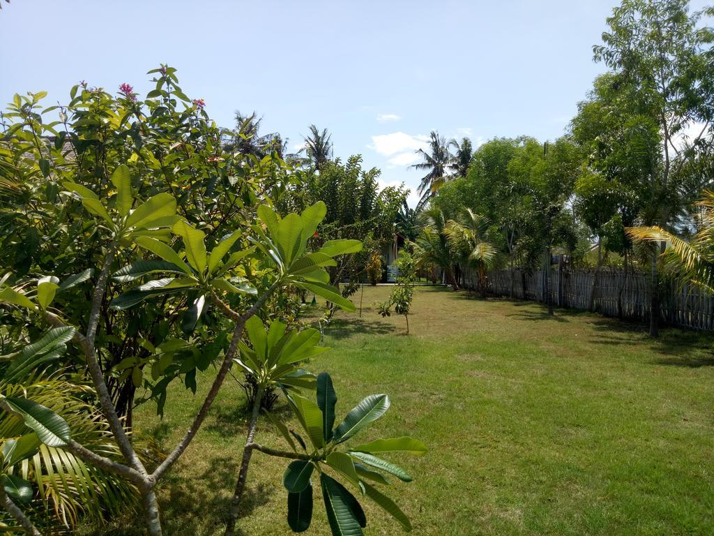 Rose Bungalow Pemenang Exterior foto