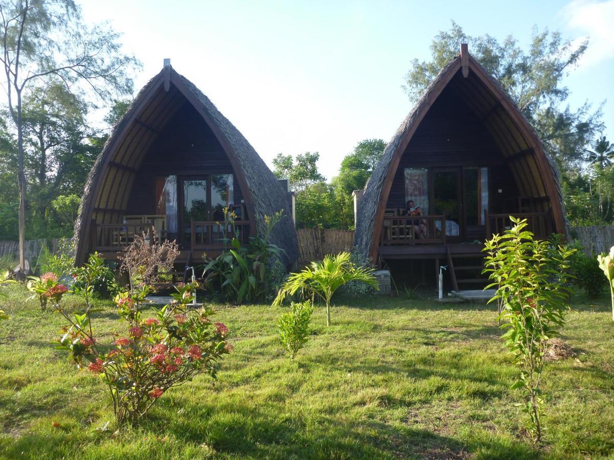 Rose Bungalow Pemenang Exterior foto